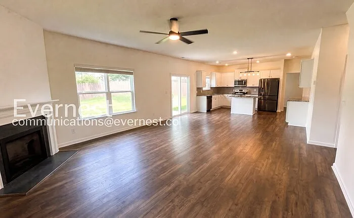 5 bed, 5.0 bath, 3411 sqft, $3,095 — Photo 4