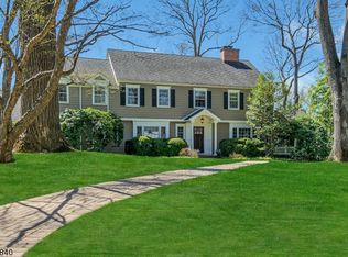 6 Ostrander Pl, Chatham, NJ 07928