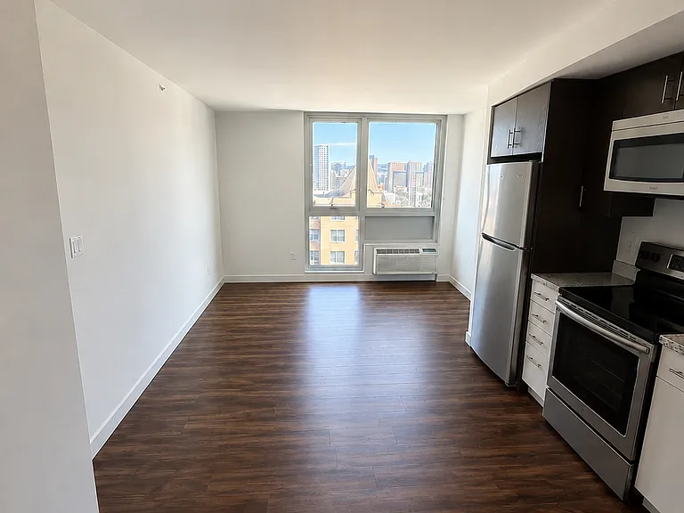 988 Halekauwila St #2903 — Photo 3