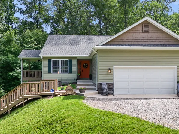 6870 Four Mile Ridge Rd, Nashville, IN 47448