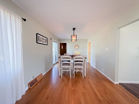 5th image of 120 Sunset Dr