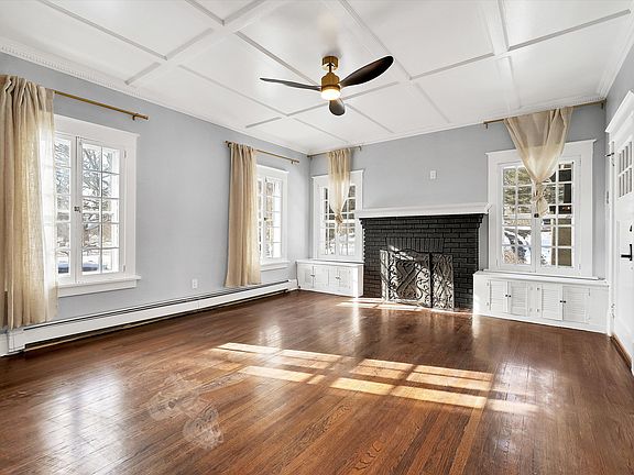 5th image of 476 Island Ave #A