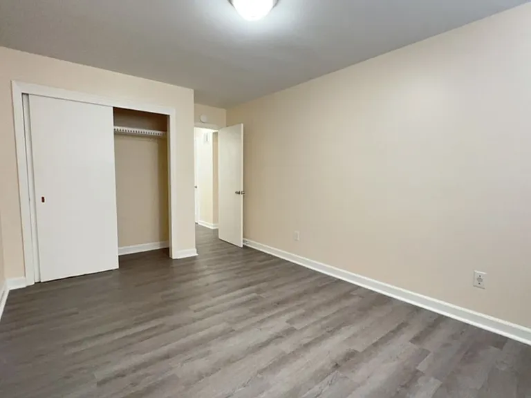 217 Mountain Ave SW #2 — Photo 8