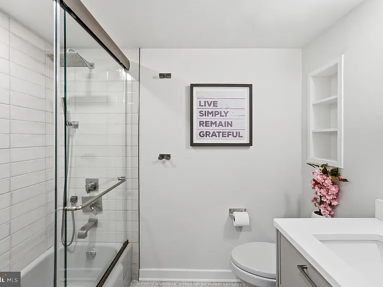 4201 Cathedral Ave NW #903W — Photo 24