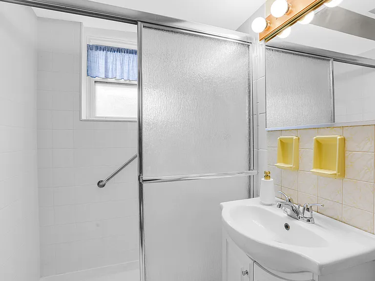 7101 W Foster Pl #B — Photo 10