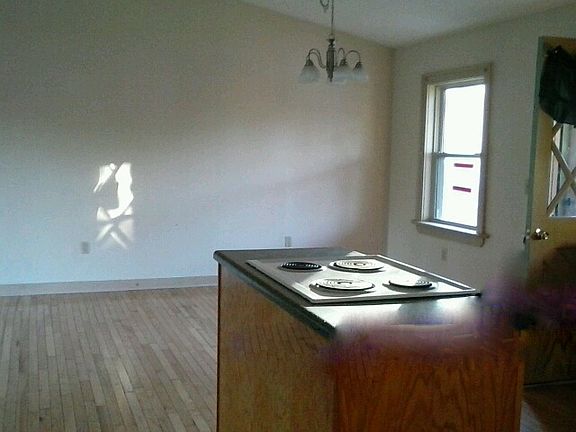 5th image of 125 Dewdrop Ln
