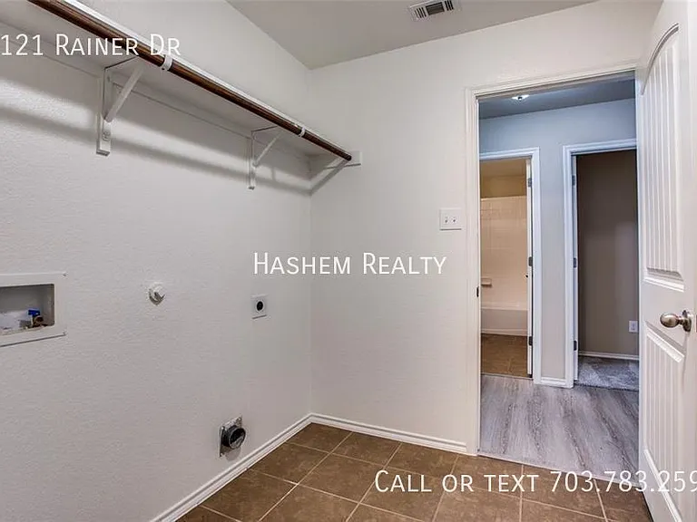 1121 Rainer Dr — Photo 14