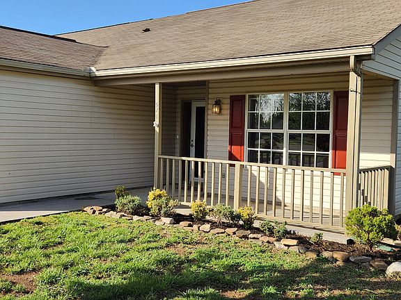 2nd image of 511 Ravenwood Dr