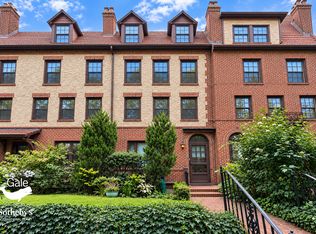 172 Burns St FLOOR 3, Forest Hills, NY 11375