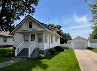 706 Sherman Ave, Ackley, IA 50601