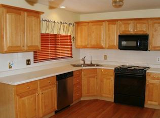 337 Greenbriar Ln, Ballwin, MO 63011