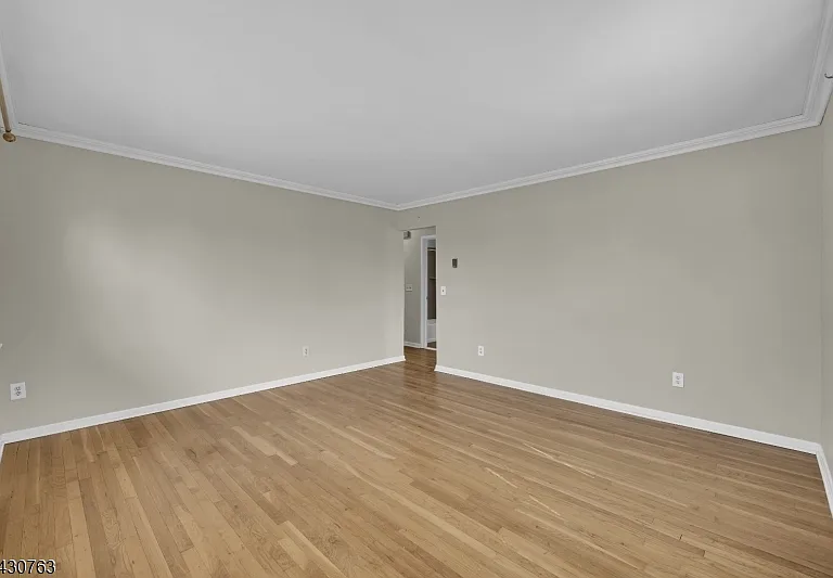 207 Gertrude Ter — Photo 2