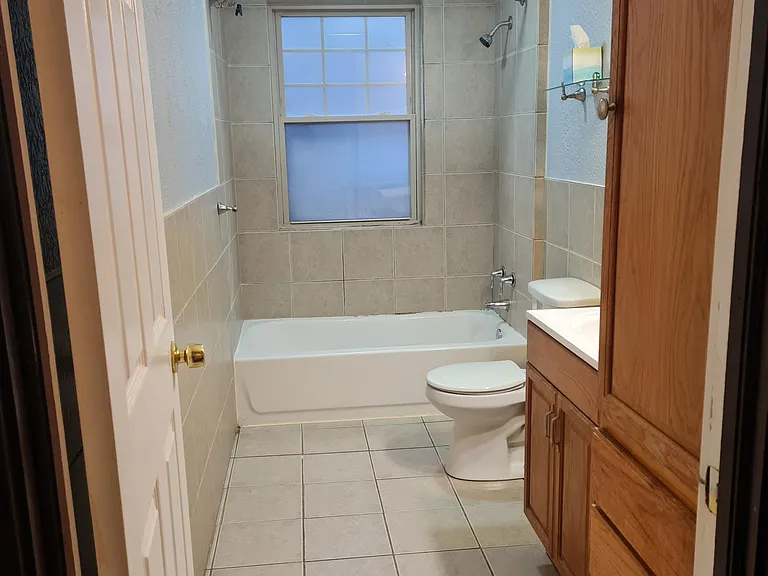 11124 Clifton Blvd #2 — Photo 12