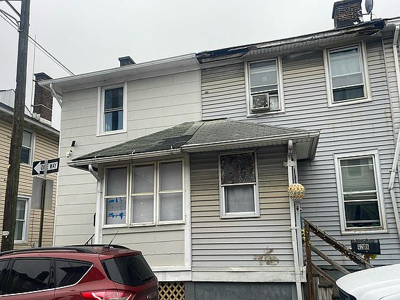 2nd image of 4210 Grace Ct