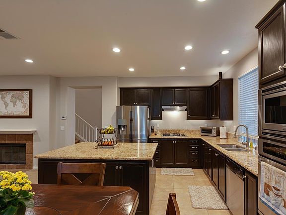 5th image of 2512 Century Oak Dr