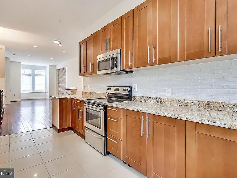 465 Florida Ave NW #A — Photo 4