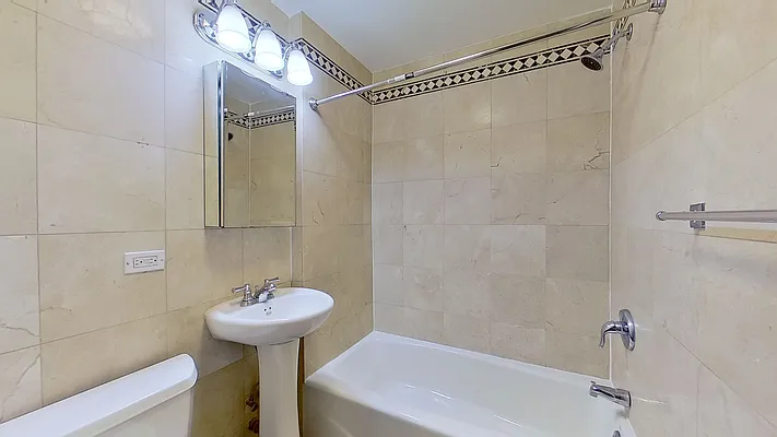 Rented by Compass | media 6