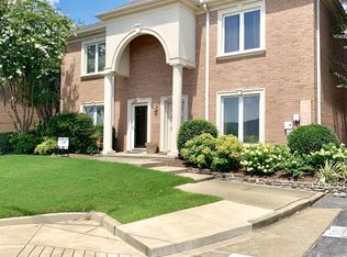 1608 Kirby Pkwy #1, Memphis, TN 38120