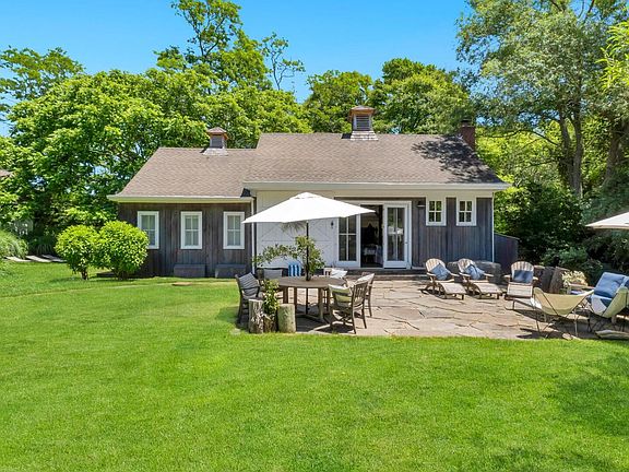4th image of 2983 Montauk Hwy