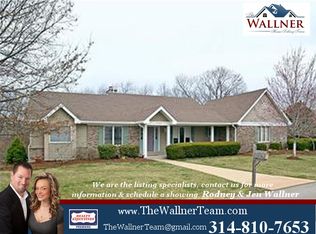 2328 Spyglass Summit Ct, High Ridge, MO 63049