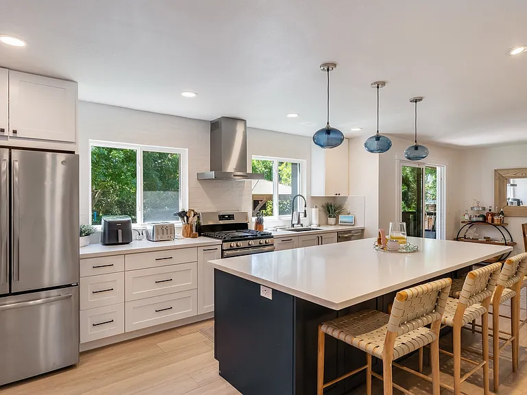 70 Mariani Ct — Photo 19
