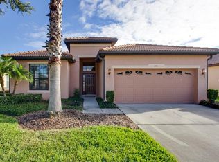 341 Silver Falls Dr, Apollo Beach, FL 33572