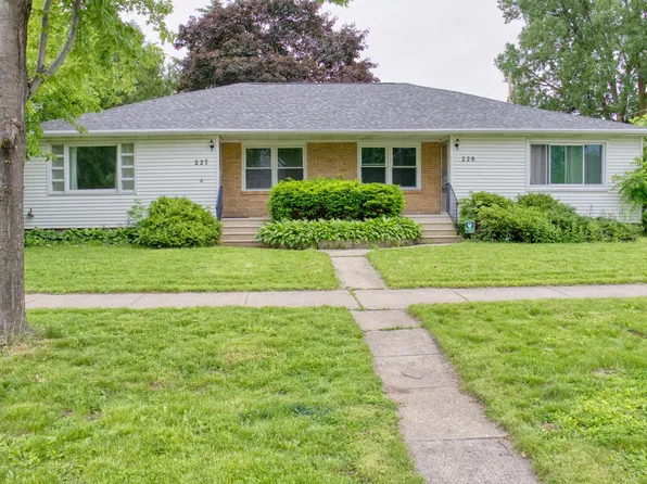 227 Oak St, Green Bay, WI 54303