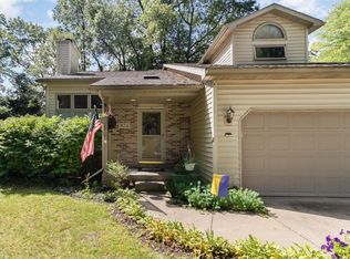 824 S 18th St, Chesterton, IN 46304