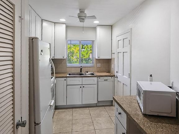 5th image of 8 Garden St
