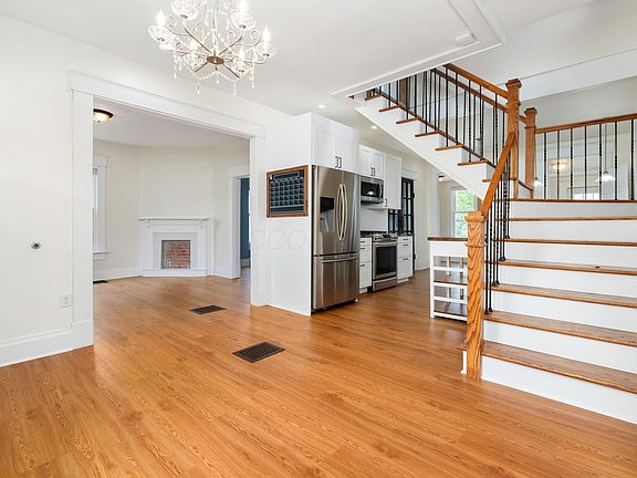 5th image of 334 E Morrill Ave
