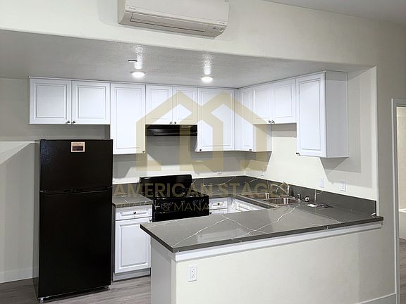 5th image of 101 N Broadway #11567963