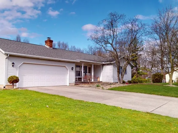 608 Kennedy Dr, Willard, OH 44890
