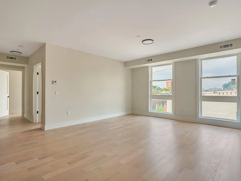 268 New York Ave #2 — Photo 5