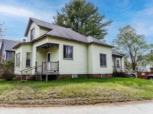 42 Circle St, Baldwinville, MA 01436