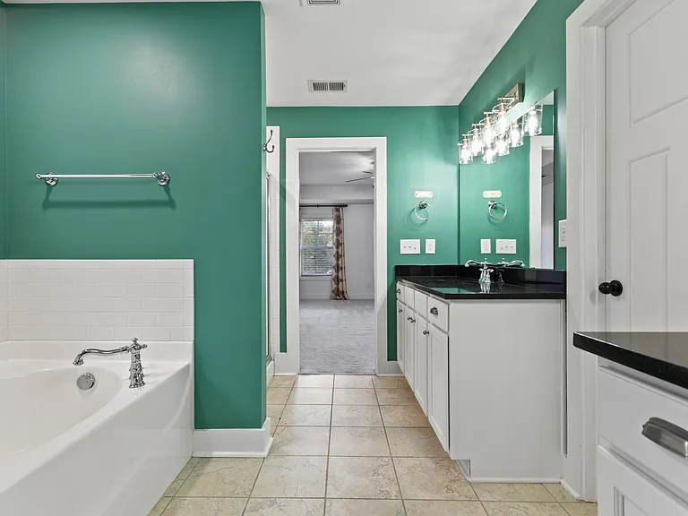 1455 Reynolds Dr — Photo 18
