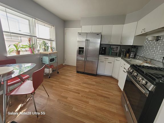 3rd image of 3411 S Howell Ave APT 2