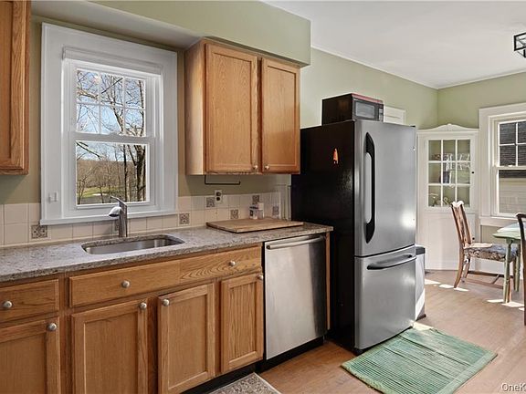 5th image of 809 Farmers Mills Road