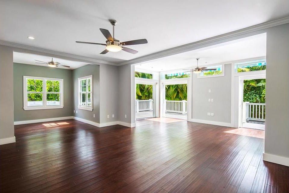 1st image of 204 Carport Golf Club Dr