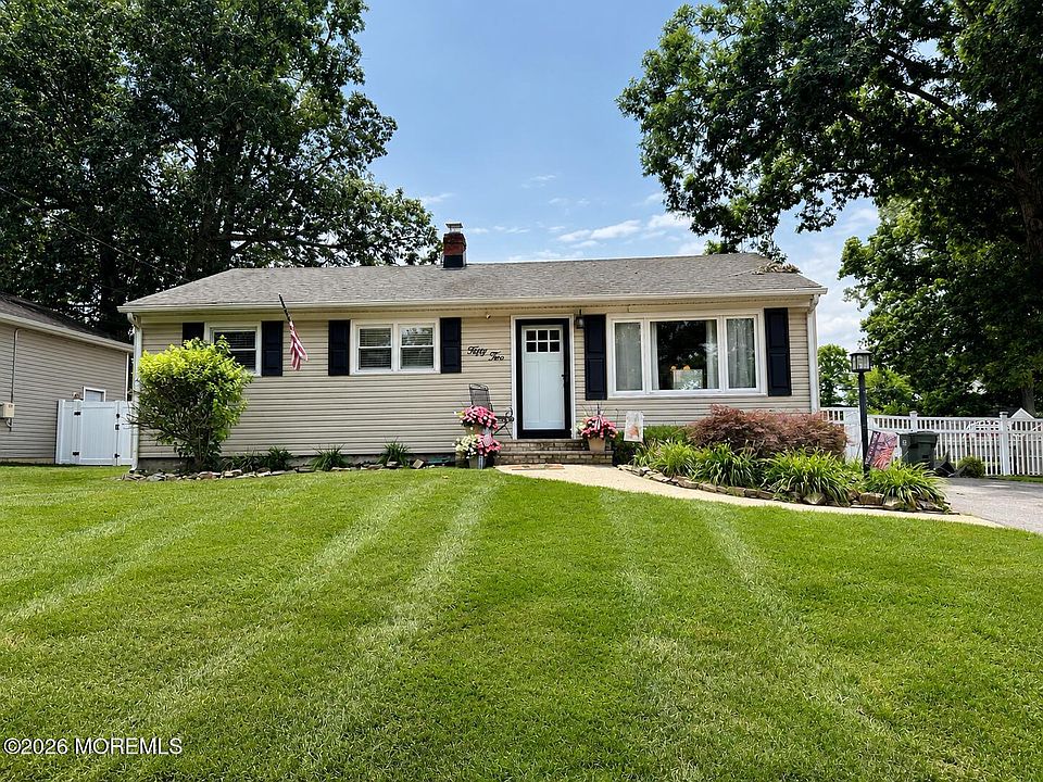 1st image of 52 Lake Drive