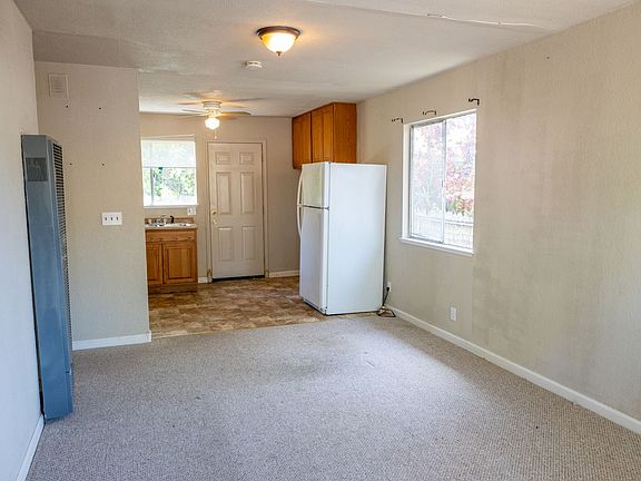 2nd image of 2112 10th St #B