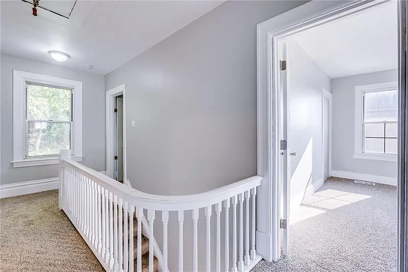 4 bed, 1962 sqft, $1,800 — Photo 4