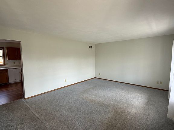 5th image of 3130 Stowmarket Ave