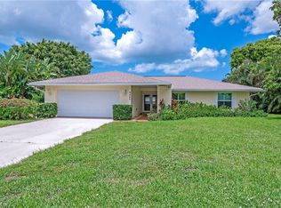 4466 Lakewood Blvd, Naples, FL 34112