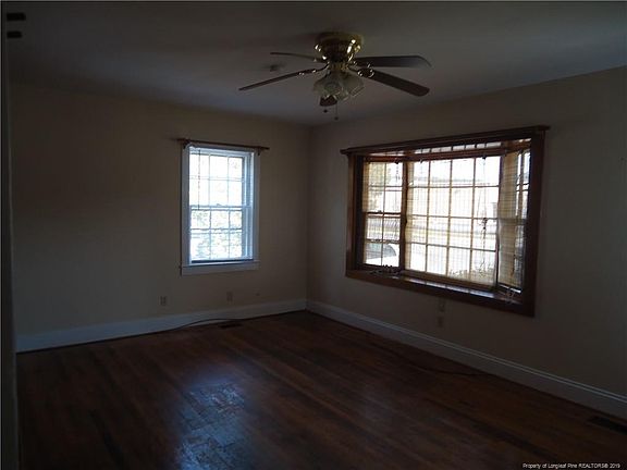 3rd image of 112 Eastwood Ave