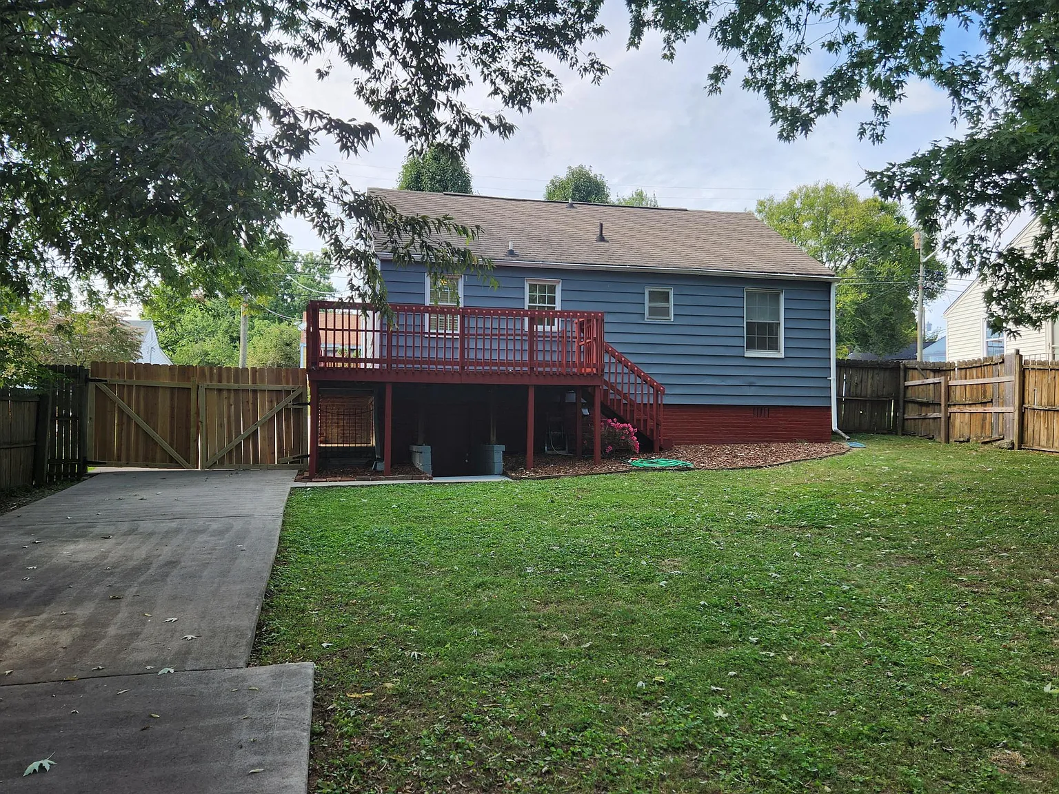 2 bed, 775 sqft, $1,900 — Photo 2