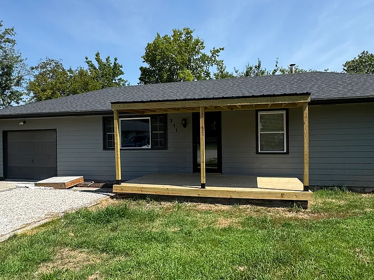 311 Renee Ln — Photo 1
