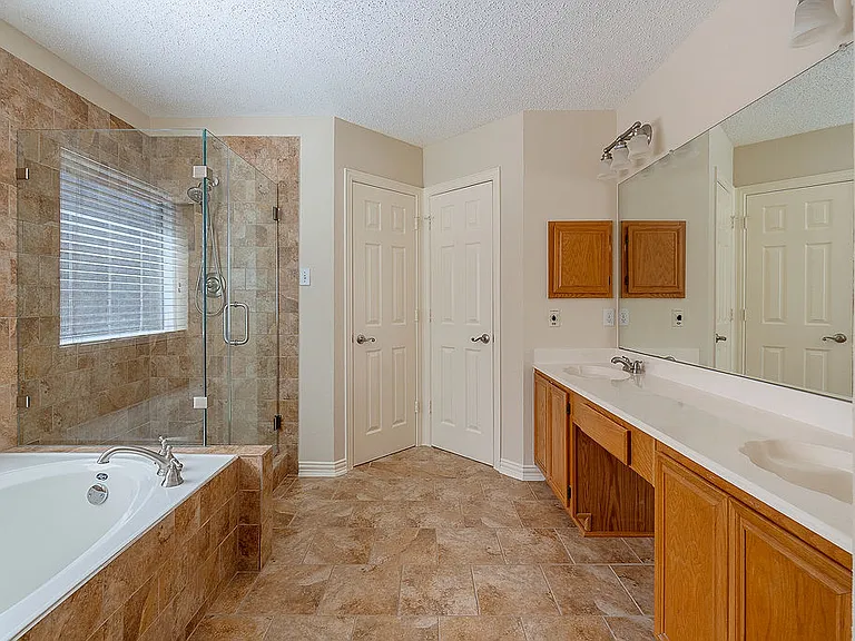 842 Cheshire Dr — Photo 11