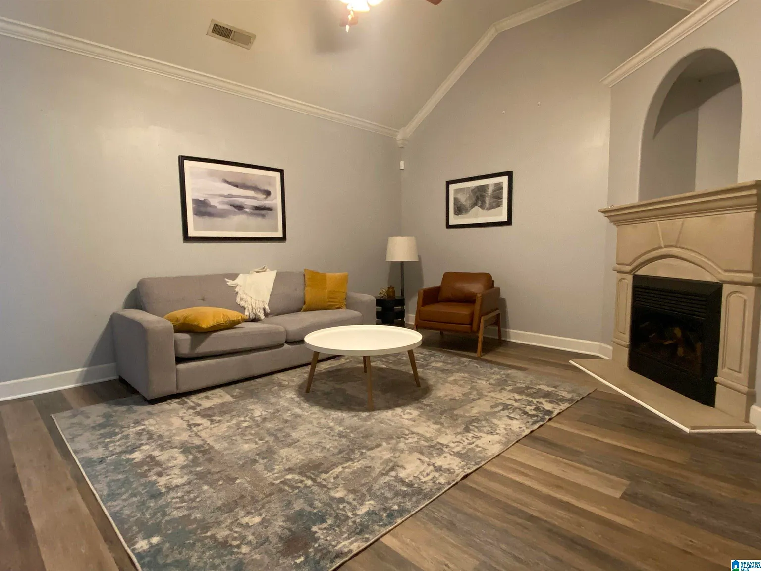 2 bed, 2.0 bath, 1264 sqft, $1,650 — Photo 2