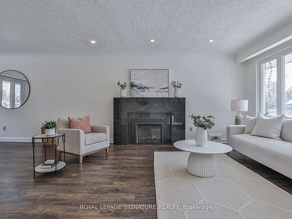 3rd image of 27 Lejune Rd