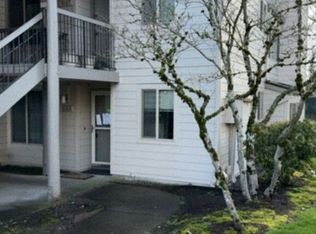 10163 SW Trapper Ter, Beaverton, OR 97008